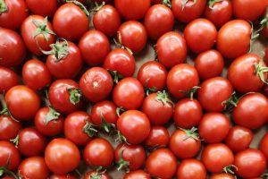 cherry tomatoes, kitchen hacks